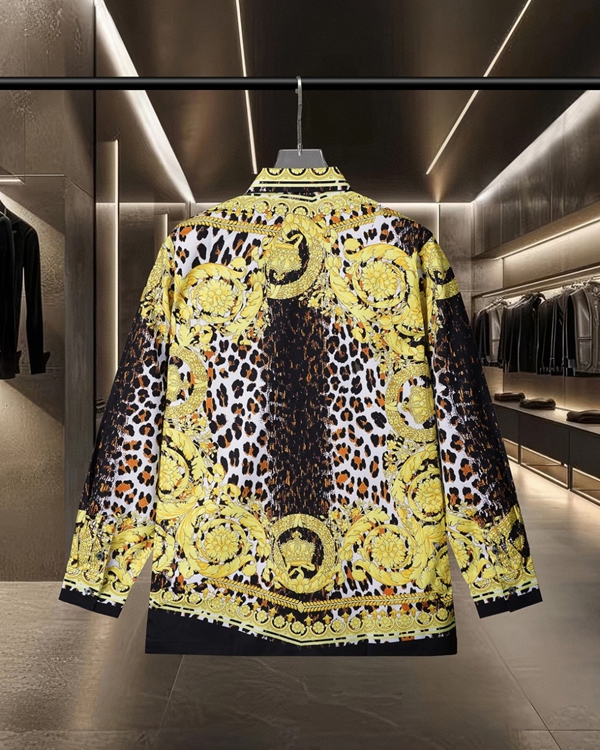 ブランドシャツ背面デザイン